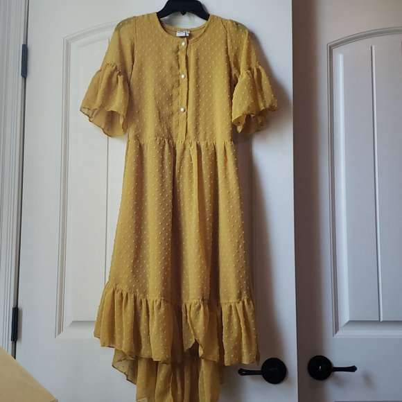 Dress - Picture 1 of 1